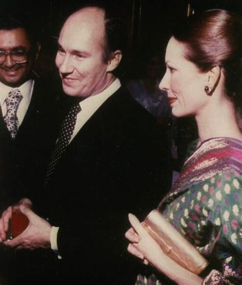 Prince Karim Aga Khan With His Wife Princess Inaara Flickr