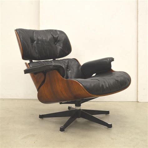 Lounge Chair By Charles And Ray Eames For Herman Miller 1960s Herman