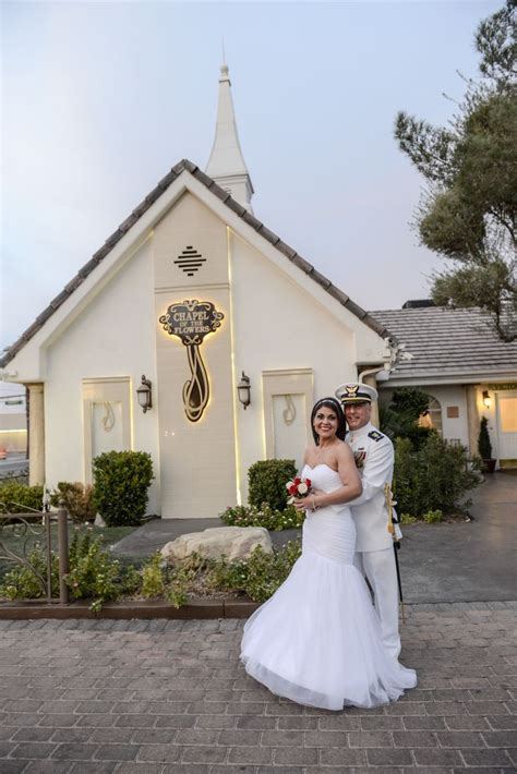 After clicking on the couple's name, you will be able to view the wedding photos and send a gift to the happy couple. 43 best images about Vintage Wedding Venue | Victorian ...