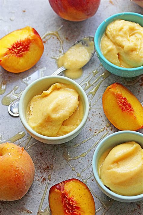 Easy Peach Frozen Yogurt Grandbaby Cakes