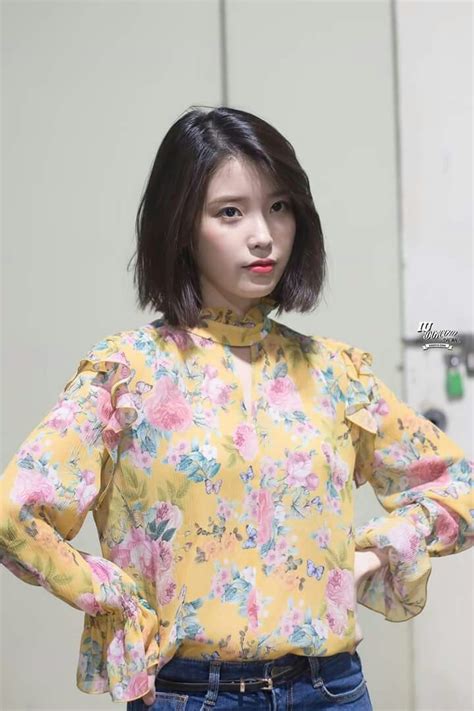 Iu 170402 Kyoung Dong Pharmaceutical Autograph Session Iu Short Hair