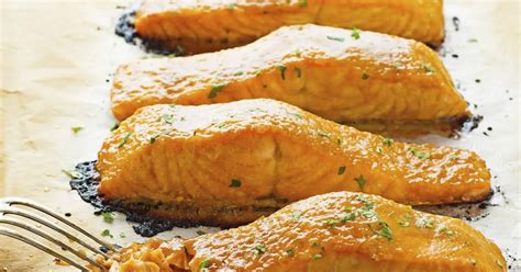 Coat bottom of baking pan with 1 tbsp olive oil. Dijon Mustard Salmon Brown Sugar Recipes | Yummly