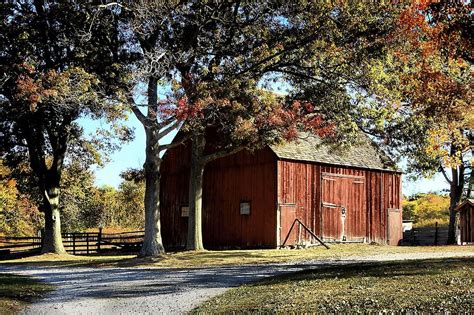 Hd Wallpaper Brown Wooden Shed Barn Farm House Shack Cabin