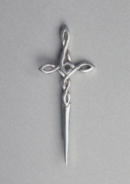 Celtic Cross Sword Design Pewter Kilt Pin Kilt Society™