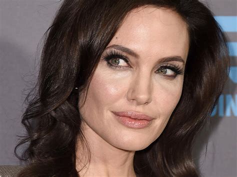 nacktfotos von angelina jolie werden versteigert abendzeitung münchen