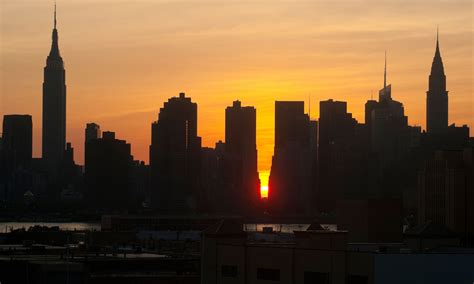 Manhattanhenge Solstice Like Sunset To Occur In New York Tonight