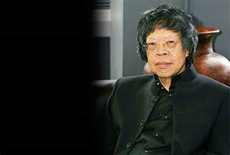 The founder of limkokwing university of creative technology (luct), tan sri lim kok wing, breathed his last at the pantai hospital earlier today. Lim Kok Wing resigns as Najib's PR strategist - source ...