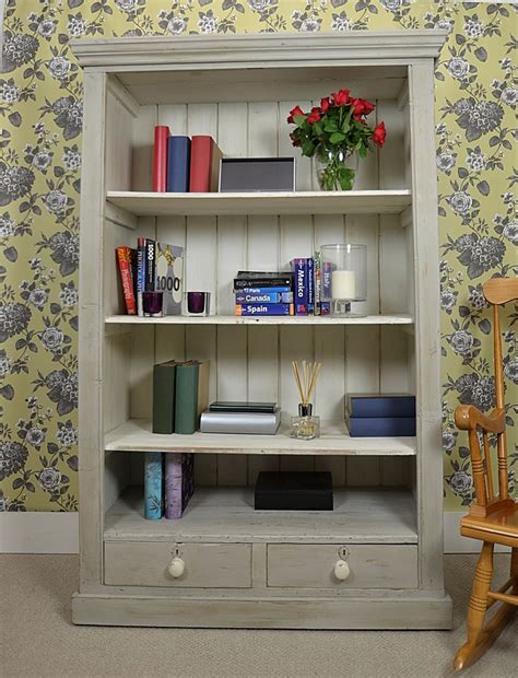 Shabby Chic Bookshelf How To Share Vintage Appeal Homesfeed