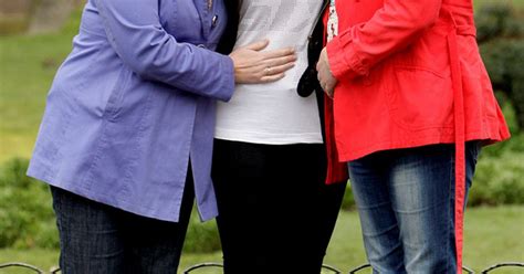 Three Sisters Opt To Have Breasts Removed To Avoid Cancer That Killed Their Mum Mirror Online
