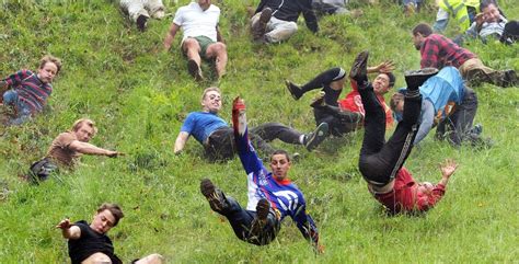 Gloucestershire Cheese Rolling On Coopers Hill Gloucester