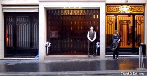 Le restaurant guy savoy réserve cinq tables chaque jour au déjeuner pour des convives qui. Guy Savoy for Dinner, Paris - Travel To Eat