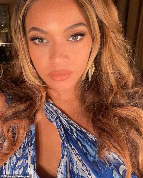 Beyonce And Jay Z Are The Ultimate Power Couple In Instagram Snaps Beyonce Beyonce Instagram