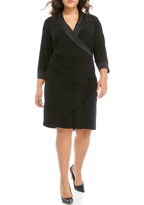 Jessica Howard Plus Size Side Ruched Dress With Satin Trim Ruched