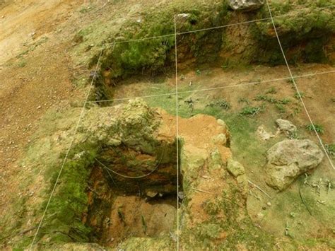 Bukit ulu lenggong is a mountain in perak and has an elevation of 876 metres. Caving in SE Asia: Bukit Bunuh meteorite site, Lenggong, Perak