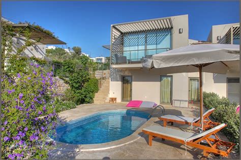 Not a stand alone villa per se but pretty private. Villa to rent in Yalıkavak, Turkey with private pool | 181438