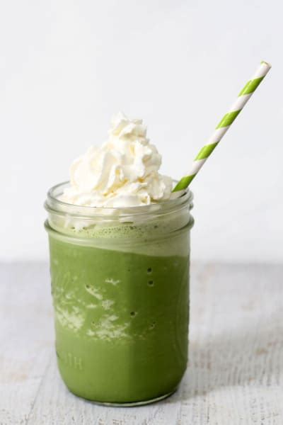 Hey y'all, in today's instructable we are making a green tea frappuccino! Homemade Starbucks Green Tea Frappuccino Recipe - Food Fanatic