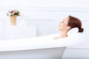One In Four People Find Time To Take A Bath Daily Mail Online