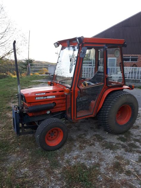Kubota kleintraktor kubota b1600 allrad mit schneeschild 140cm und kabine. Kubota B 9200 Kleintraktor kommunaltrac. | Kaufen auf Ricardo