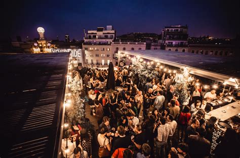 Concept bars and cava bars, karaoke bars and hipster bars. Pulitzer terrace - Hotel Pulitzer Barcelona