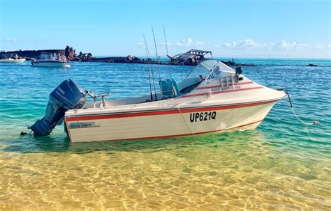 Cruise Craft Reef Raider Mint Yamaha 100 4 Stroke 121 Hours For