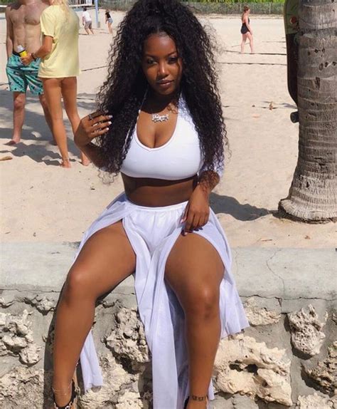 Black Teen Girls With Hottest Curve On Stylevore