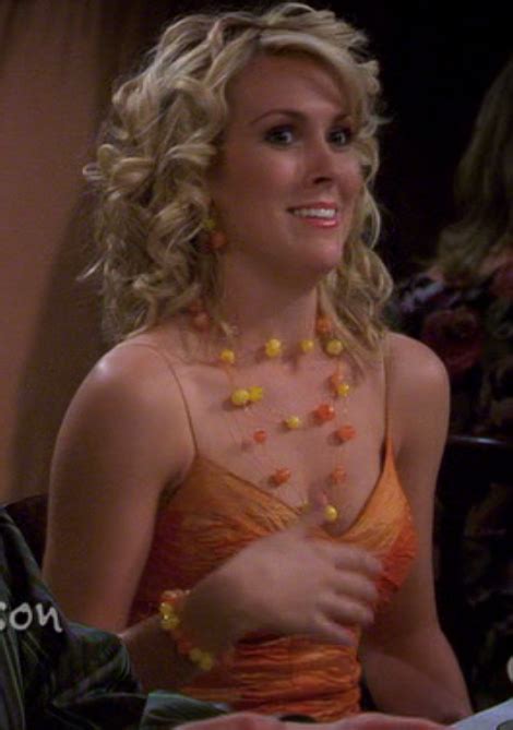 (obere reihe, von links nach rechts: Nina - Two and a half men Wiki - Episoden, Charaktere ...