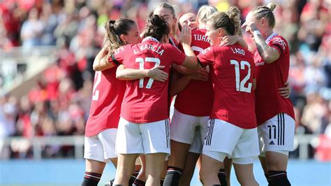 How To Follow West Ham V United Women Live Manchester United