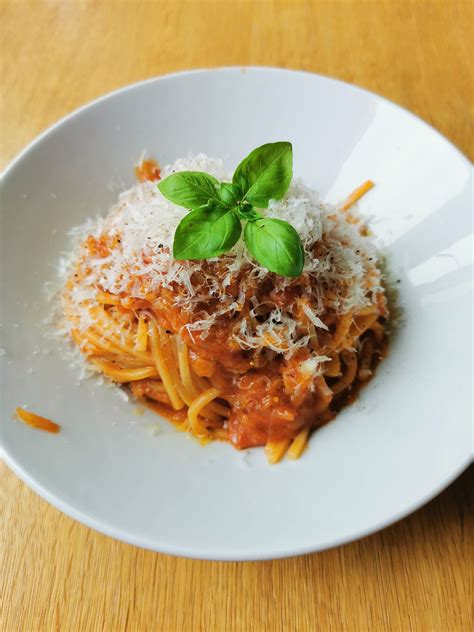 Spaghetti Al Pomodoro Dining And Cooking