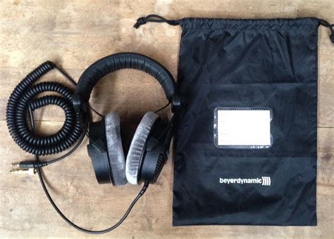 Beyerdynamic dt 990 pro has 15 reviews and ratings with an average rating of 3.3 out of 5 stars. Beyerdynamic DT 990 PRO Review: Open-Back Studio ...