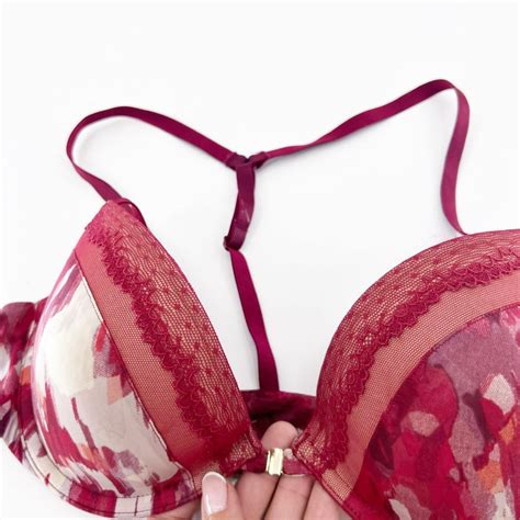 Calvin Klein Women S Grey Maroon Padded Underwire Depop