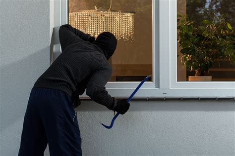 How California Law Distinguishes Burglary Offense
