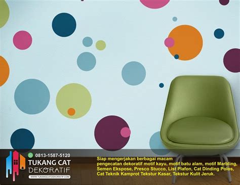 Motif ragam hias dua dimensi dapat diterapkan pada benda kerajinan anyaman, ukiran maupun bagian dari sisi bangunan rumah tradisional. Info 39+ Cat Tembok Motif Segitiga
