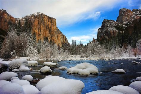 Snow Comes To Yosemite National Park Los Angeles Times