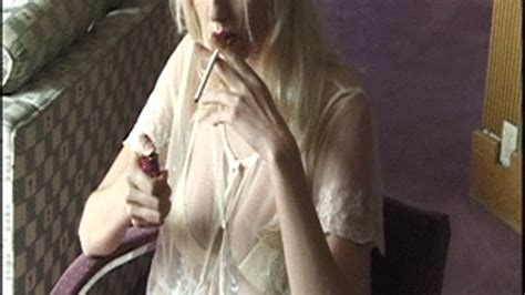 Tall Goddess Opening Smoke With Four Cigarettes Bobs Videos Nylon