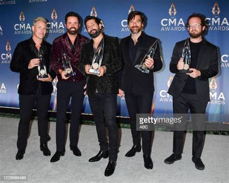 Cma Awards 2020 Photos And Premium High Res Pictures Getty Images