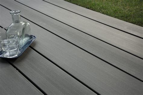 Maybe you would like to learn more about one of these? Terrasse lame composite gris - veranda-styledevie.fr