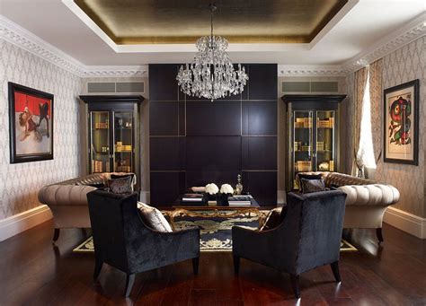 15 Refined Decorating Ideas In Glittering Black And Gold