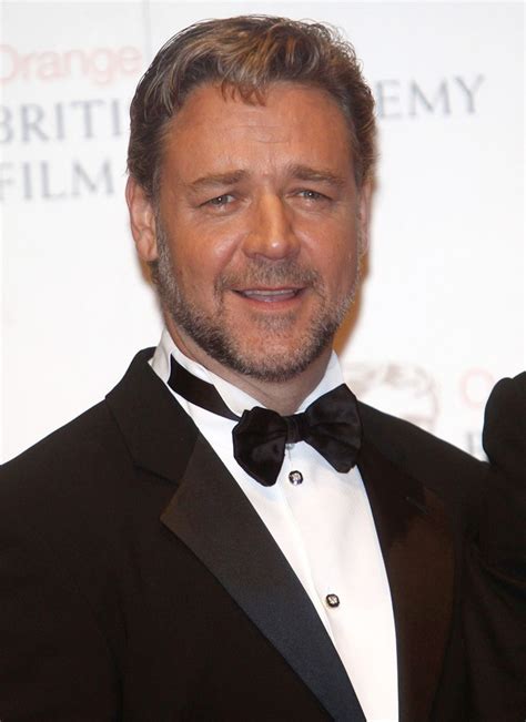 Hot Zone Pics Russell Crowe Profile Biography And Pictures Wallpapers
