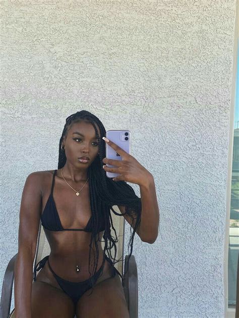 pin de s em bikini em 2020 garotas negras belezas negras mulheres negras lindas