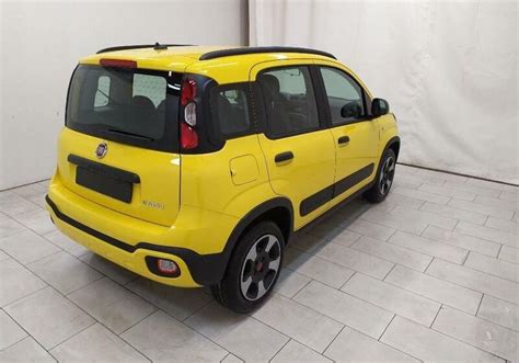 Fiat Panda Hybrid City Cross S S Cv Giallo Sole Km A Soli
