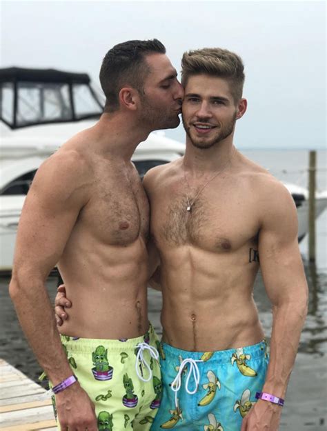Hot Gay Men Kissing Streamingmserl
