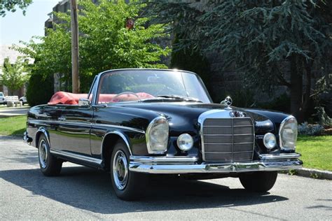 The w111 coupe and cabriolet range is based on the w111 'fintail' sedans and was meant to replace the 300s in the. 1965 Mercedes-Benz 300SE Cabriolet Stock # 20370 for sale ...