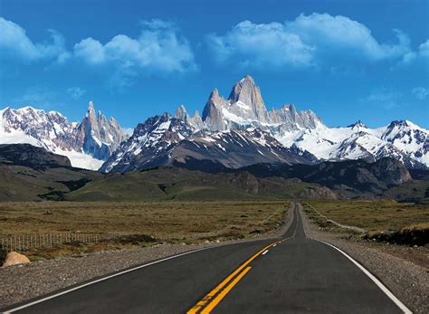 Si en un recorrido en auto, en bici o a pie encontramos más de una opción te las mostramos para que puedas elegir. Carretera Austral y Ruta 40 (Chile-Argentina)