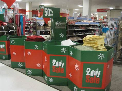 What Time Can You Shop Target Black Friday Online - Thanksgiving & Black Friday Displays | Creative Displays Now