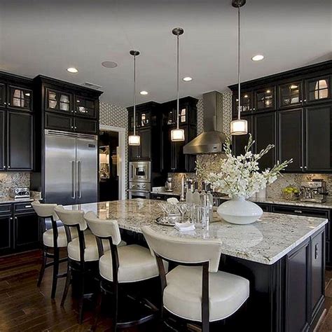 Dark navy blue kitchen cabinets paired amidst exposed, raw wood, is a distinctive look that gives you the freedom to create a modern or traditional look. 80 Beautiful Kitchen Backsplash Decor with Dark Cabinets ...