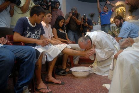 Pope Francis Opens Foot Washing Rite To Women America Magazine