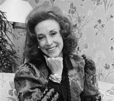 Longtime Cosmo Editor Helen Gurley Brown Dies At 90 The Boston Globe