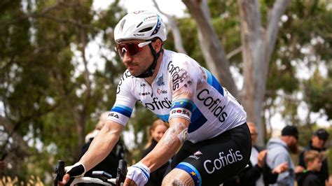Elia viviani bezorg liquigas overwinning. Elia Viviani (Cofidis) au repos pendant deux semaines pour ...