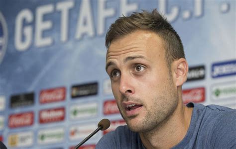 Cf) akapo (cádiz cf) alcalá (cádiz cf) álex martín (cádiz cf) cala (cádiz cf) espino (cádiz cf) fali (cádiz cf) iza. Getafe: Juan Cala jugará en el Anzhi ruso | Marca.com