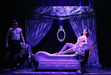 Burlesque Goddess Dita Von Teese Topless Sexy Pics U Need To See Scandal Planet